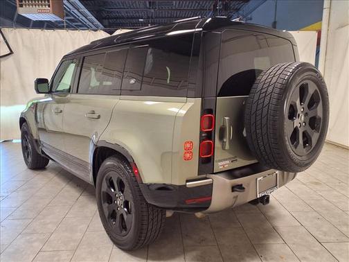 Santorini Black Metallic 2021 Land Rover Defender 110 X-Dynamic SE