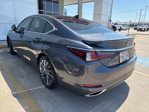 2025 Lexus ES 350 Ultra Luxury