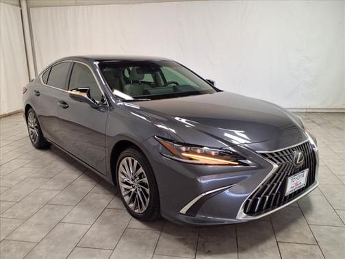 2025 Lexus ES 350 Ultra Luxury