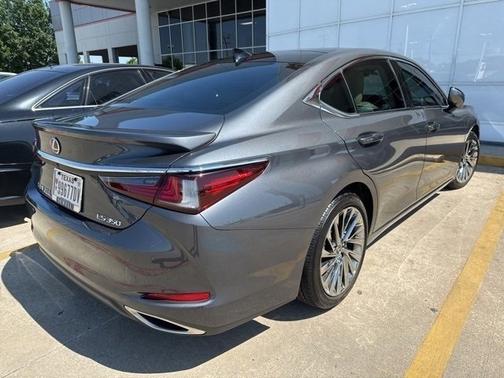 2025 Lexus ES 350 Ultra Luxury
