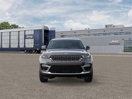 2025 Jeep Grand Cherokee Summit