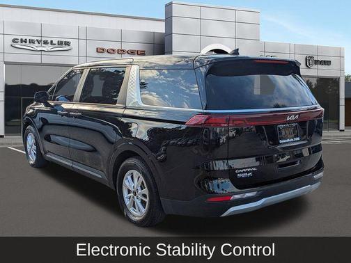 2023 Kia Carnival LX