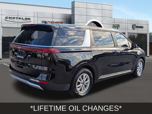 2023 Kia Carnival LX