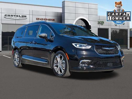2024 Chrysler Pacifica L