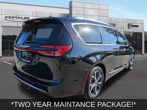2024 Chrysler Pacifica L