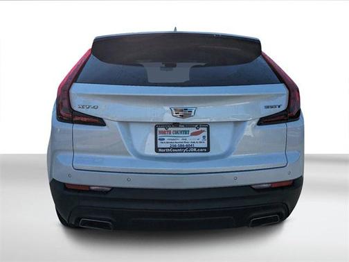 2022 Cadillac XT4 Luxury