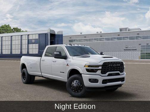 2026 RAM 3500 Limited Crew Cab 4x4 8' Box