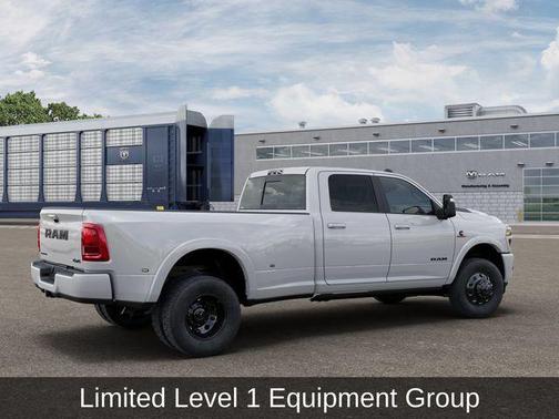 2026 RAM 3500 Limited Crew Cab 4x4 8' Box