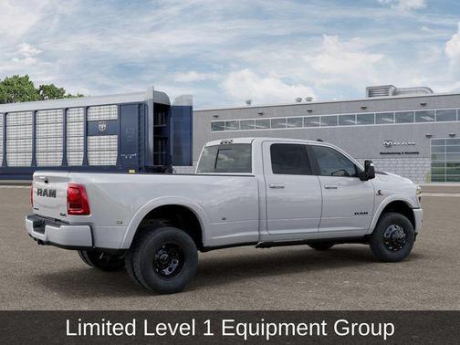 2026 RAM 3500 Limited Crew Cab 4x4 8' Box