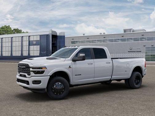 2026 RAM 3500 Limited Crew Cab 4x4 8' Box
