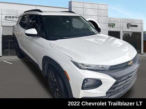 Summit White 2022 Chevrolet Trailblazer LT