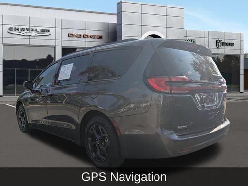 2021 Chrysler Pacifica Hybrid Touring L