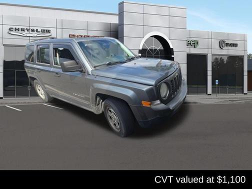 Black Clearcoat 2013 Jeep Patriot Sport