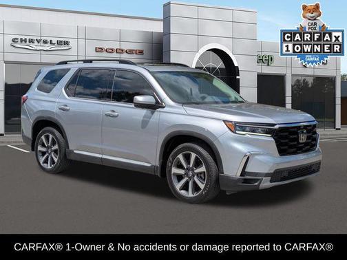 Lunar Silver Metallic 2023 Honda Pilot AWD Elite