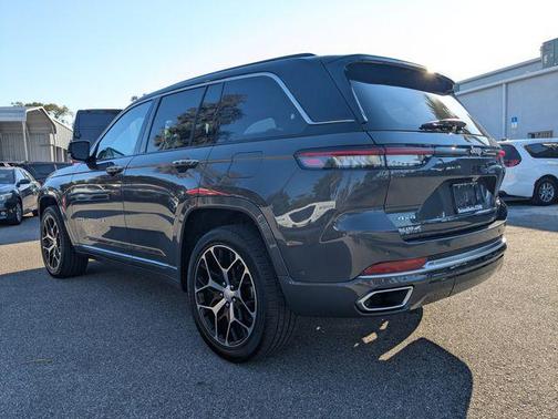 2024 Jeep Grand Cherokee Summit