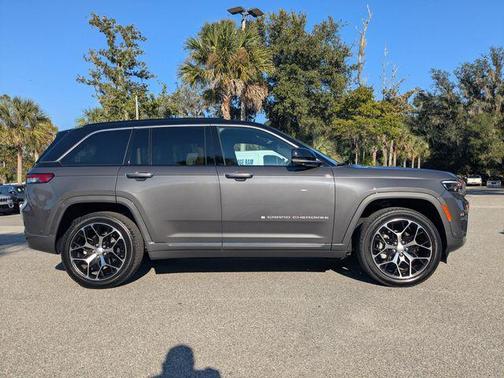 2024 Jeep Grand Cherokee Summit