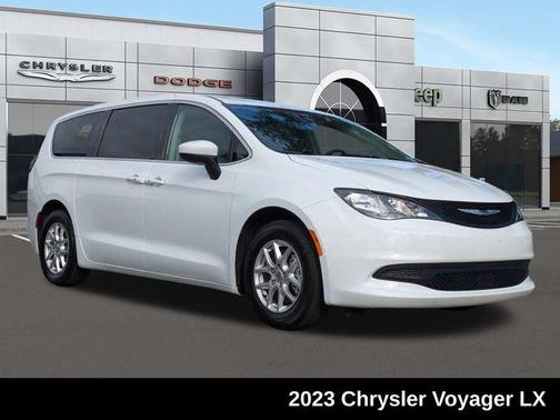 2023 Chrysler Voyager LX