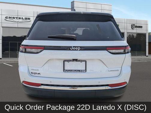 Bright White Clearcoat 2024 Jeep Grand Cherokee Laredo