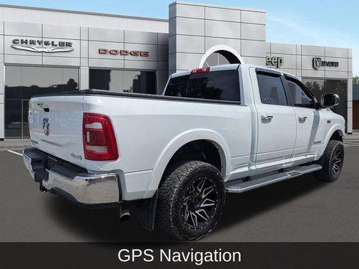 Bright White Clearcoat 2022 RAM 2500 Laramie Crew Cab 4x4 6'4' Box