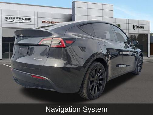 2024 Tesla Model Y Standard Range