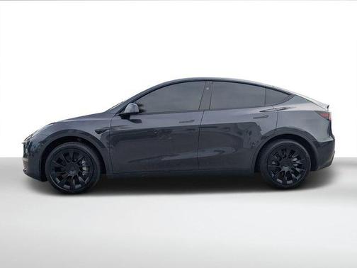 2024 Tesla Model Y Standard Range