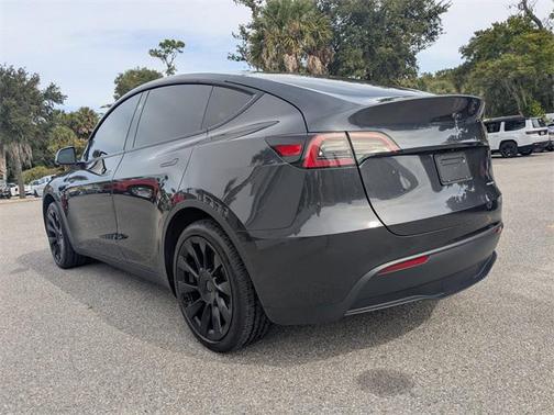 2024 Tesla Model Y Standard Range