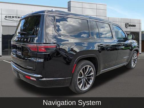 Diamond Black Crystal Pearlcoat 2024 Jeep Wagoneer Series III 4x4