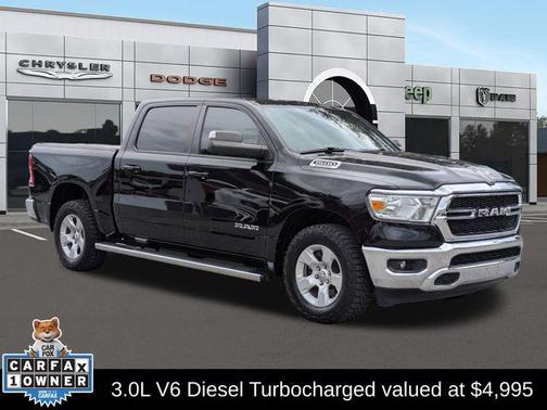 Diamond Black Crystal Pearlcoat 2021 RAM 1500 Big Horn/Lone Star