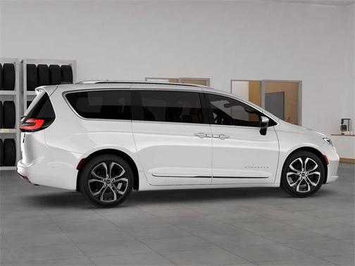 2026 Chrysler Pacifica L