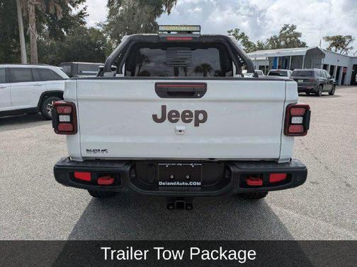 Bright White Clearcoat 2021 Jeep Gladiator Rubicon