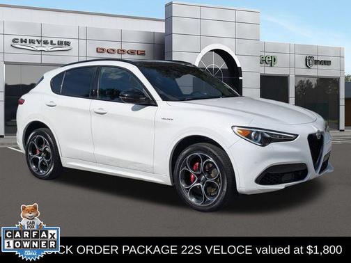 2023 Alfa Romeo Stelvio Veloce AWD