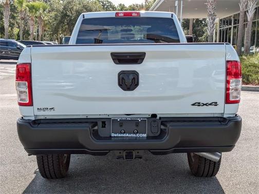 2024 RAM 2500 Tradesman Crew Cab 4x4 8' Box