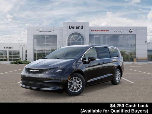 Diamond Black Crystal Pearlcoat 2026 Chrysler Voyager LX