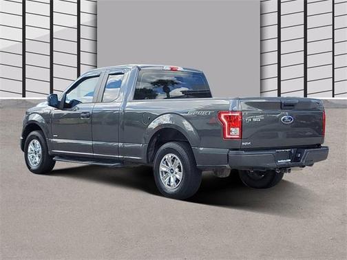 Photo 3 of 21 of 2016 Ford F-150 Lariat