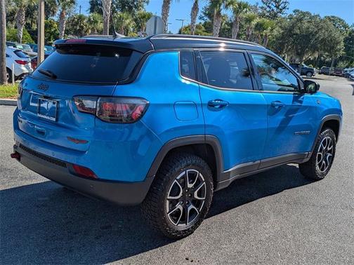 2024 Jeep Compass Trailhawk