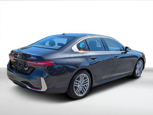 2024 BMW 530 xDrive