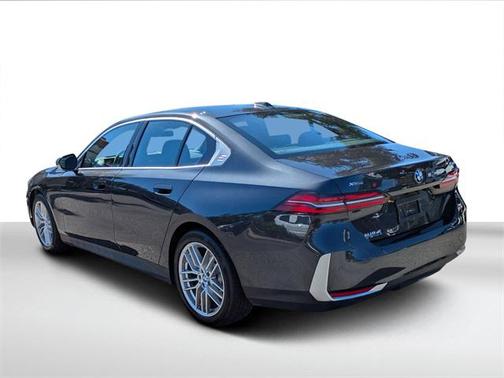 2024 BMW 530 xDrive