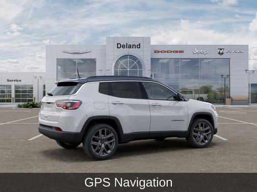 Bright White Clearcoat 2026 Jeep Compass Limited