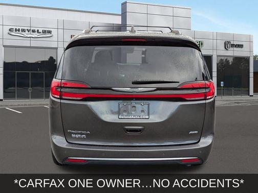 2021 Chrysler Pacifica Touring L