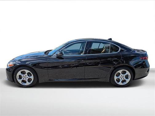 2019 Alfa Romeo Giulia Base