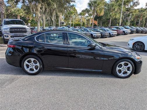 2019 Alfa Romeo Giulia Base