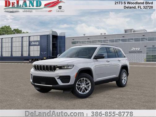 2025 Jeep Grand Cherokee Laredo