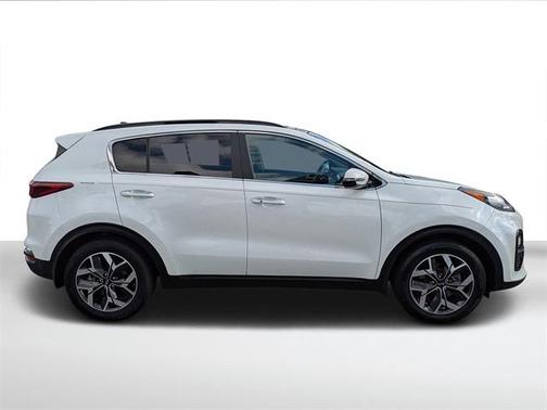 2022 Kia Sportage EX