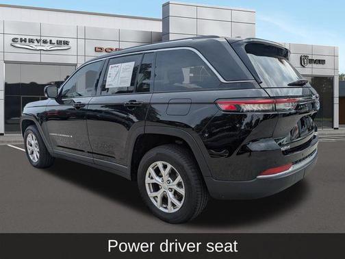 Diamond Black Crystal Pearlcoat 2022 Jeep Grand Cherokee Limited