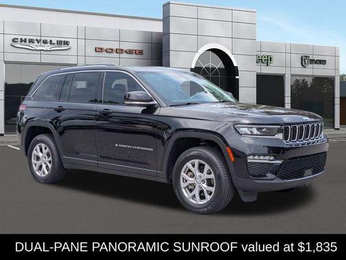 Diamond Black Crystal Pearlcoat 2022 Jeep Grand Cherokee Limited