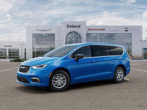 Hydro Blue Pearlcoat 2026 Chrysler Pacifica L