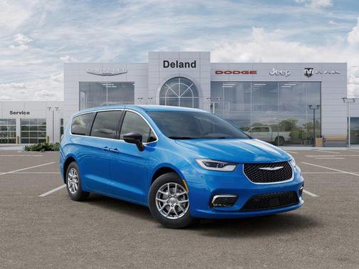 Hydro Blue Pearlcoat 2026 Chrysler Pacifica L