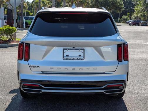 2022 Kia Sorento S