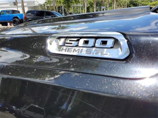 Photo 4 of 4 of 2019 RAM 1500 Big Horn