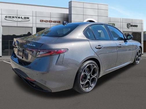 2024 Alfa Romeo Giulia Veloce RWD